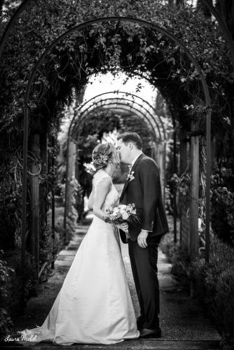 agence-pink-event-montpellier-laura-michel-photographe-mariage-048- Officiant cérémonie mariage laïque