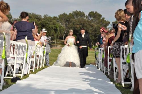 arrivée des mariée Officiant de Cérémonie Laïque