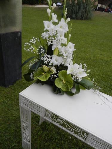 décoration mariage fleures 4- Officiant cérémonie mariage laïque